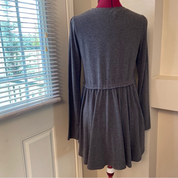 Easel Los Angeles women grey babydoll long sleeves tunic top. Size S. Used. - Picture 3 of 7